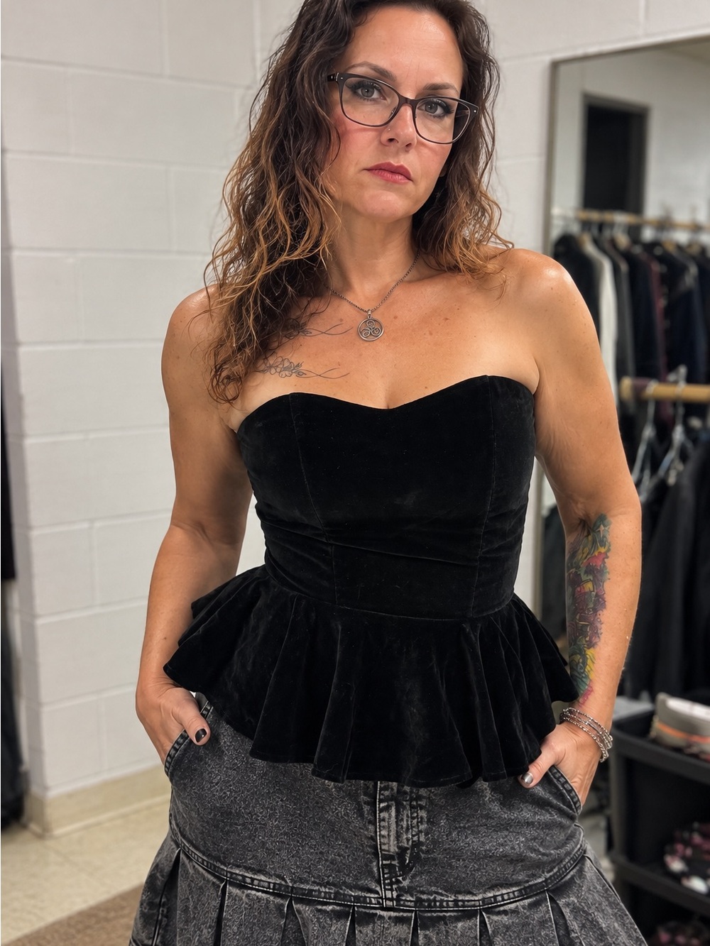 Vintage Avon Fashions Black Velvet Strapless Peplum Corset Top 9/10 Made USA